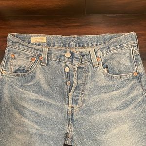 Levi’s straight leg jeans